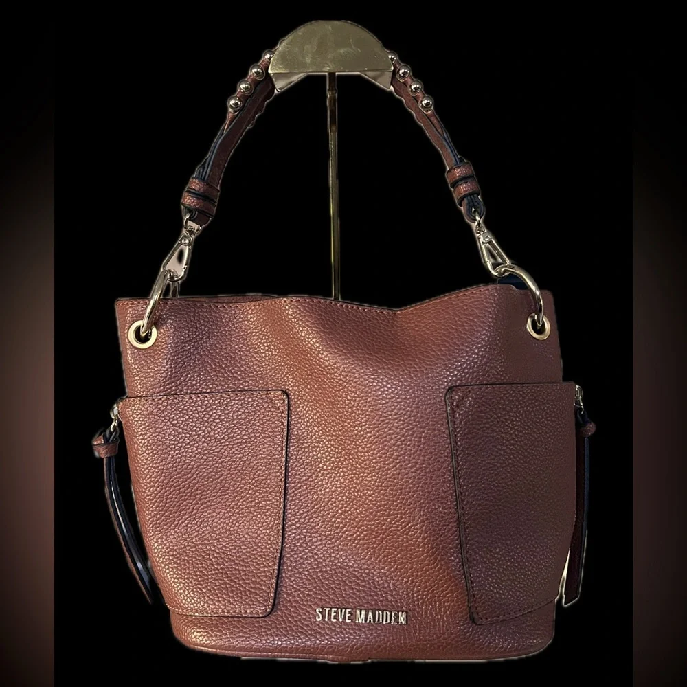 STEVE MADDEN BUCKET BAG NWOT, Chestnut Brown, Gold Bead Accents on Handles